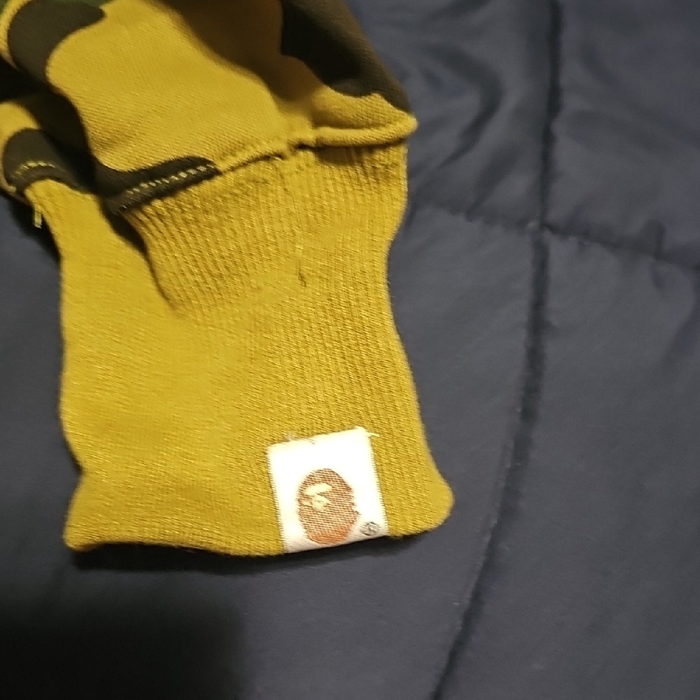 Bape  Green Camo Hoodie with Character Design - Picture 4 of 16